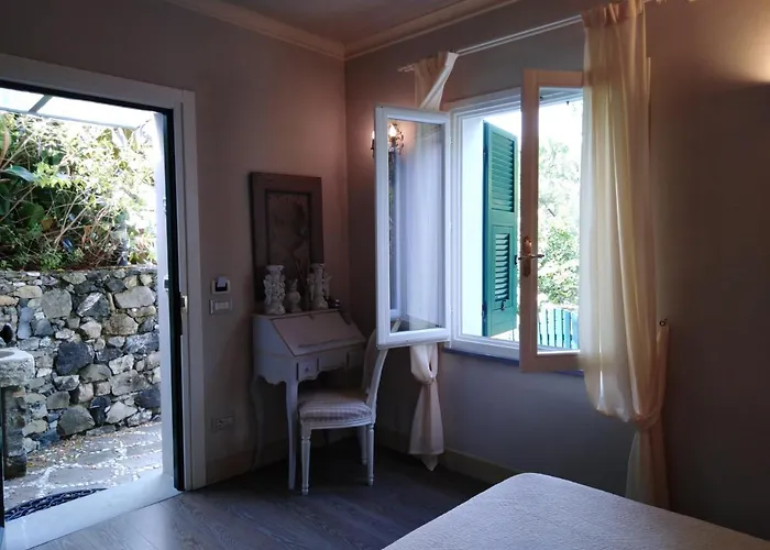 La Cinque Terre Monterosso Guest house 4*