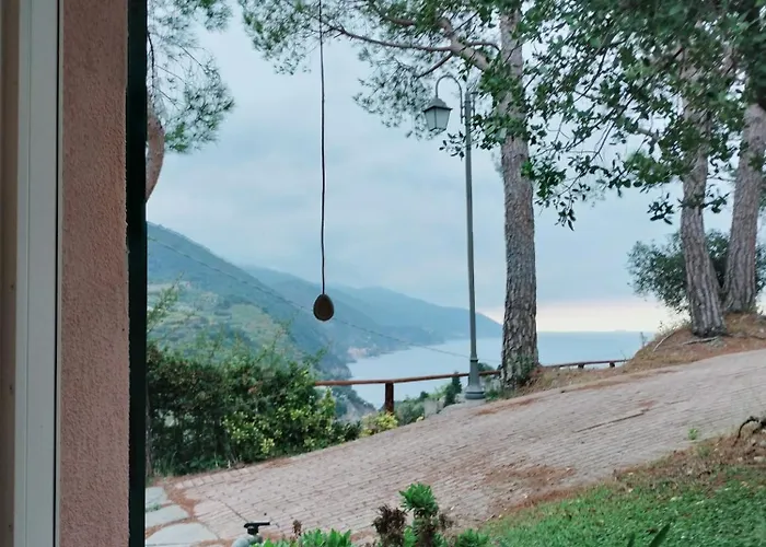 La Cinque Terre Monterosso Guest house 4*